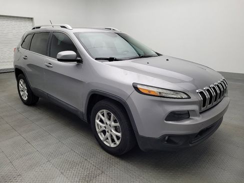 Used 2014 Jeep Cherokee Latitude FWD image 13