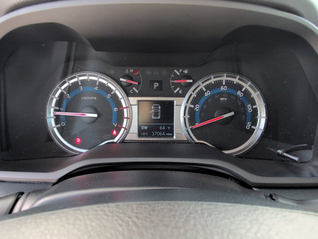 Used 2017 Toyota 4Runner Limited AWD/4WD image 20