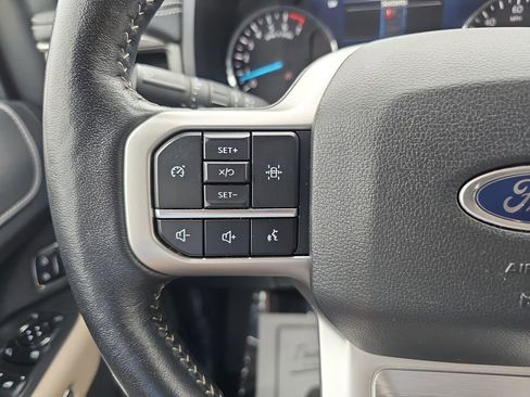 Used 2024 Ford Expedition Max XLT image 23