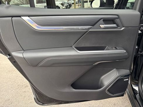 New 2026 GMC Acadia Elevation w/ LPO, Floor Liner Package FWD image 33