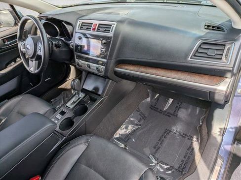 Used 2017 Subaru Outback 2.5i Limited AWD/4WD image 17