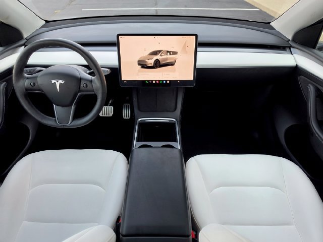 Used 2022 Tesla Model Y Performance AWD/4WD image 33