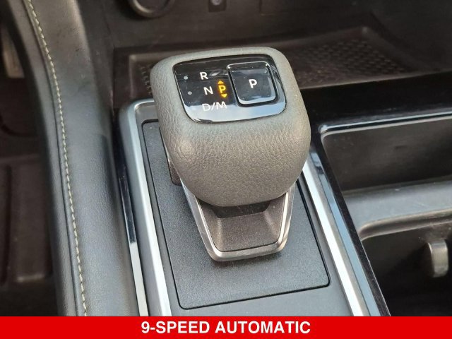 Used 2023 Nissan Pathfinder SL AWD/4WD image 28
