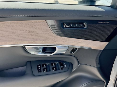 New 2026 Volvo XC90 B6 Plus w/ Protection Package Premier image 15