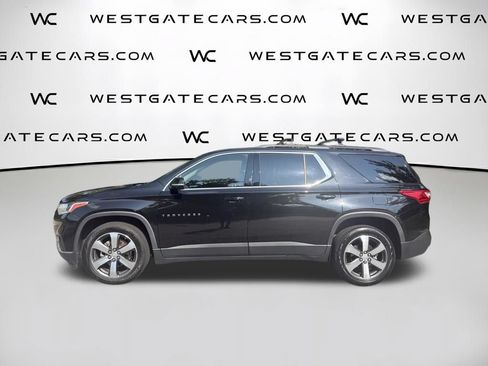 Used 2019 Chevrolet Traverse LT w/ LT Premium Package FWD image 2