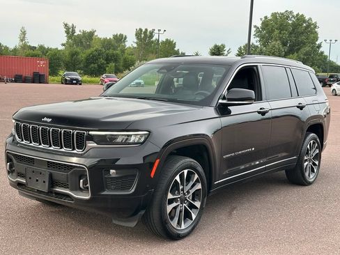 Used 2023 Jeep Grand Cherokee L Overland AWD/4WD image 4