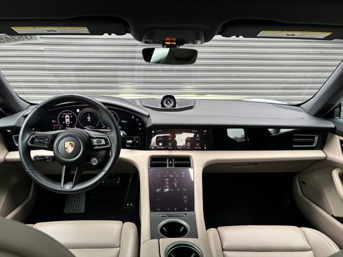 Certified 2025 Porsche Taycan image 12