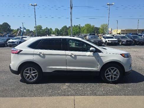 Used 2024 Ford Edge SEL AWD/4WD image 6