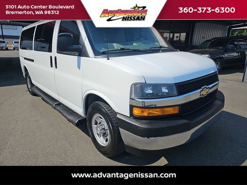 Used 2020 Chevrolet Express 3500 LT w/ LT Preferred Equipment Group image 7