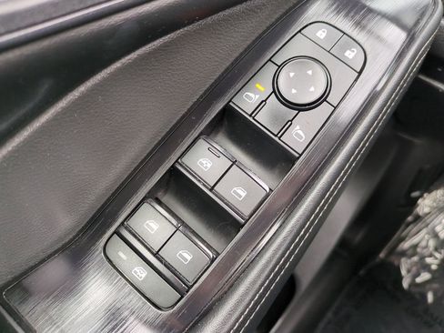 Used 2025 Nissan Rogue SV FWD image 22