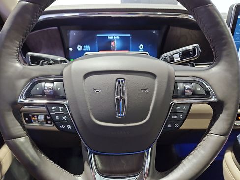 Used 2024 Lincoln Navigator L Reserve AWD/4WD image 21