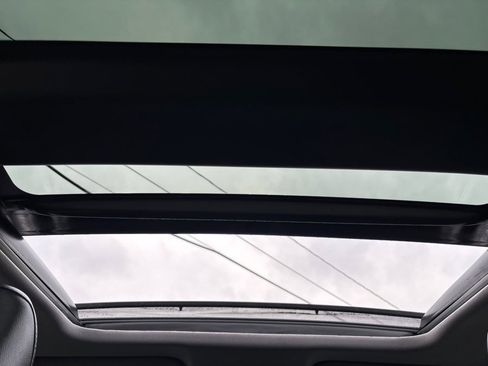 Used 2018 Toyota Camry XSE image 26