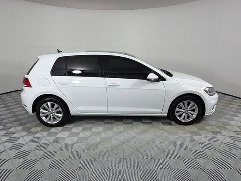 Used 2018 Volkswagen Golf SE FWD image 4