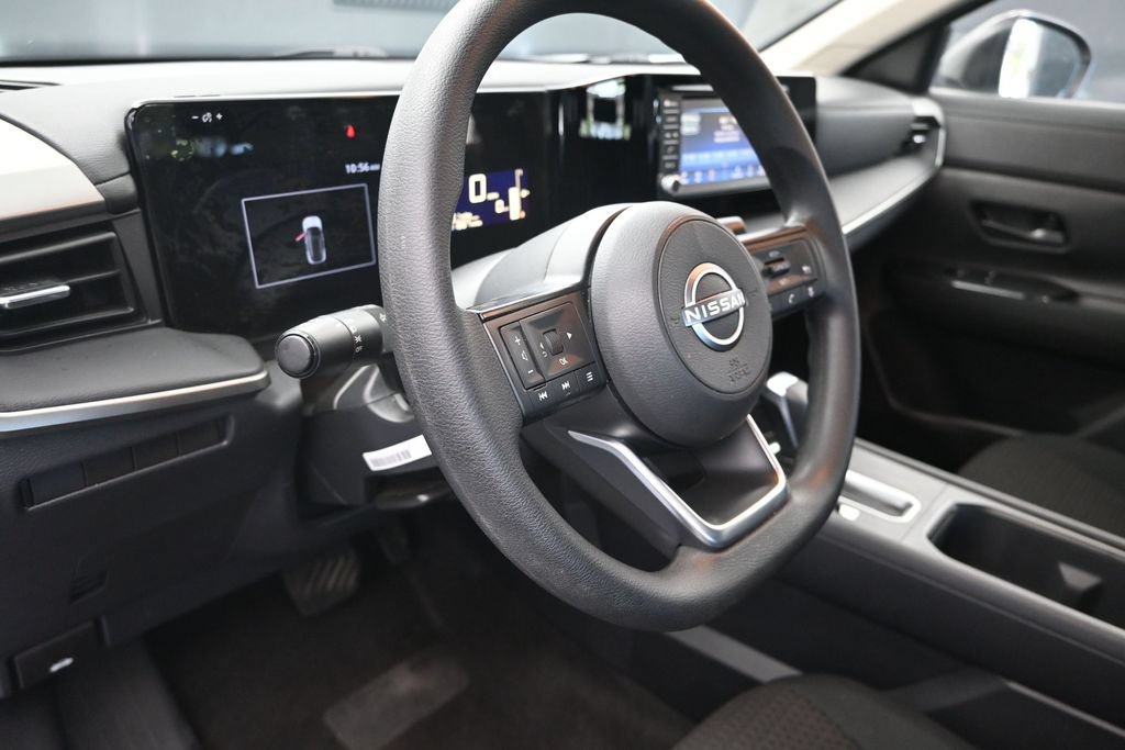 Used 2025 Nissan Kicks S AWD/4WD image 12