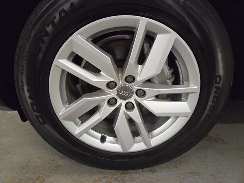 Used 2020 Audi Q5 2.0T Premium w/ Convenience Package AWD/4WD image 13