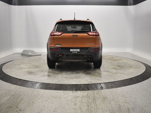 Certified 2016 Jeep Cherokee Trailhawk w/ Comfort/Convenience Group image 8