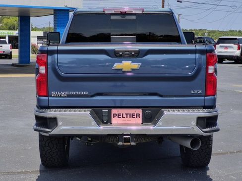 Used 2024 Chevrolet Silverado 2500 LTZ w/ LTZ Plus Package AWD/4WD image 5