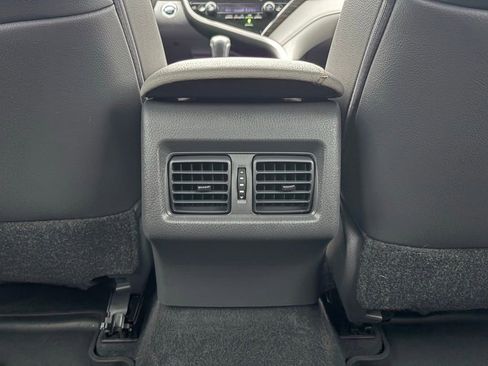 Used 2018 Toyota Camry L image 18