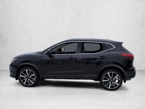 Used 2017 Nissan Rogue Sport SL FWD image 9