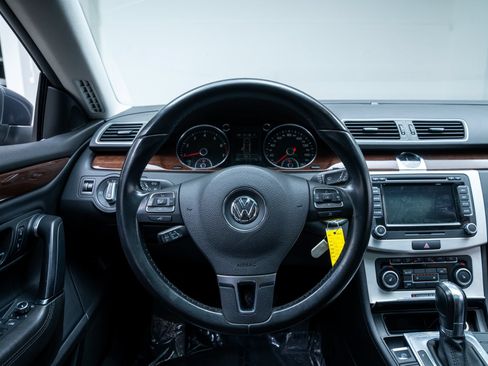 Used 2012 Volkswagen CC Lux Plus FWD image 12