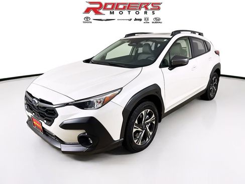 Certified 2024 Subaru Crosstrek 2.0i Premium image 3