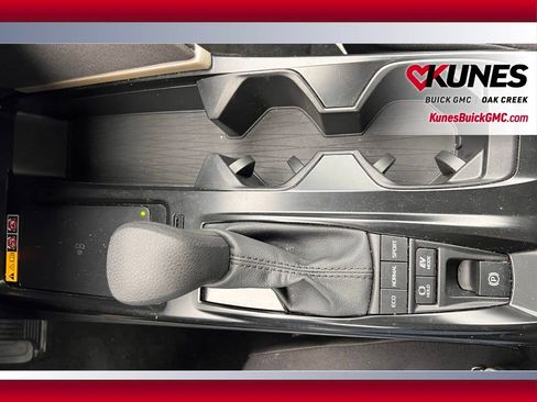 Used 2025 Toyota Camry SE image 22