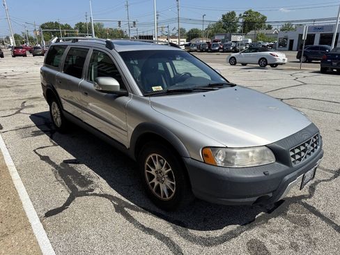 Used 2007 Volvo XC70 AWD/4WD image 4