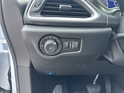 New 2026 Chrysler Pacifica Select image 68