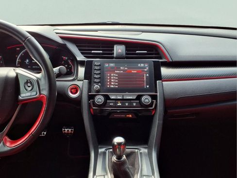 Used 2019 Honda Civic Type R image 15
