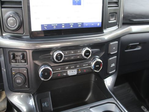 Used 2022 Ford F150 XLT w/ Equipment Group 302A High image 15