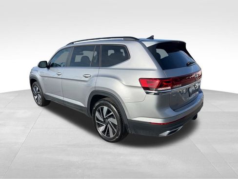 Used 2024 Volkswagen Atlas SE image 5