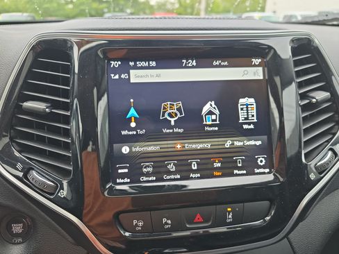 Used 2021 Jeep Cherokee Limited w/ Elite Package AWD/4WD image 34