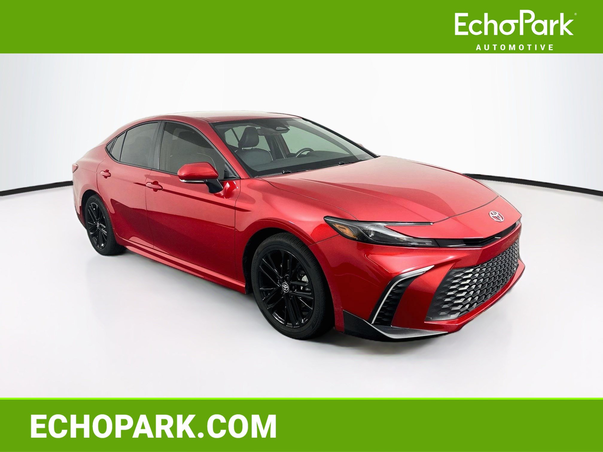 Used 2026 Toyota Camry SE w/ Convenience Package FWD image 1