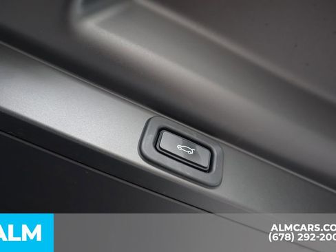 Used 2023 Land Rover Range Rover SE image 24