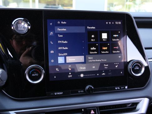 Used 2024 Lexus RX 350 FWD w/ Technology Package image 23