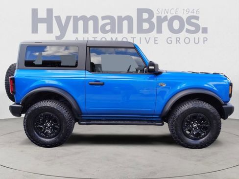 Used 2022 Ford Bronco Wildtrak image 2