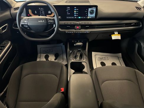 Used 2026 Kia K4 FWD image 9