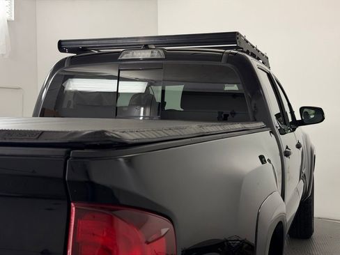 Used 2022 Toyota Tacoma SR5 w/ Technology Package RWD image 54