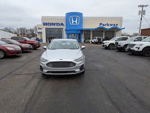Used 2019 Ford Fusion SE image 8