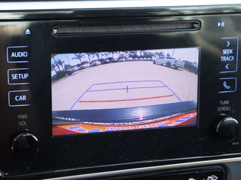 Used 2019 Toyota Corolla LE w/ Carpet Mat Package (TMS) FWD image 28