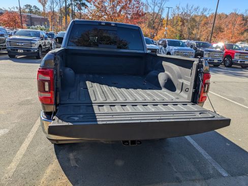 Used 2019 RAM 2500 Laramie image 36