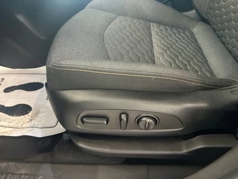 Certified 2021 Chevrolet Equinox LT FWD image 24