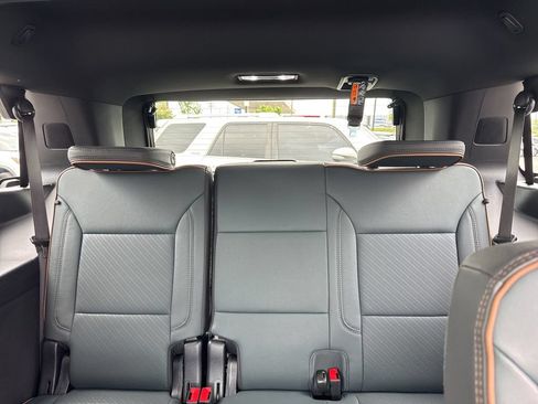 New 2026 GMC Yukon AT4 w/ AT4 Premium Plus Package AWD/4WD image 32