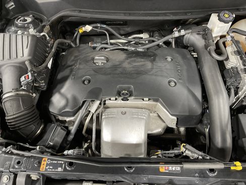 Used 2019 Chevrolet Equinox LT image 17