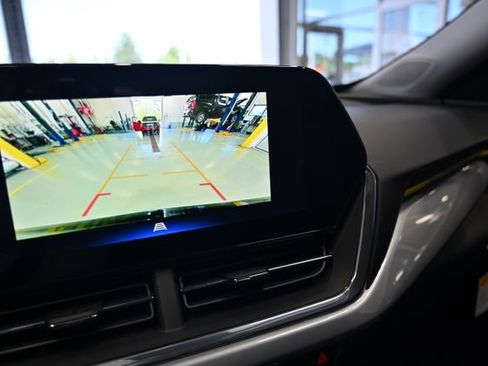 New 2026 Chevrolet Trax LT w/ Driver Confidence Package FWD image 16