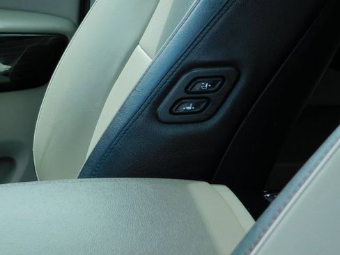 Used 2021 Kia Sedona EX w/ EX Premium Package image 24