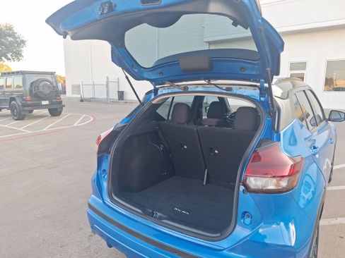 Used 2022 Nissan Kicks SR image 36