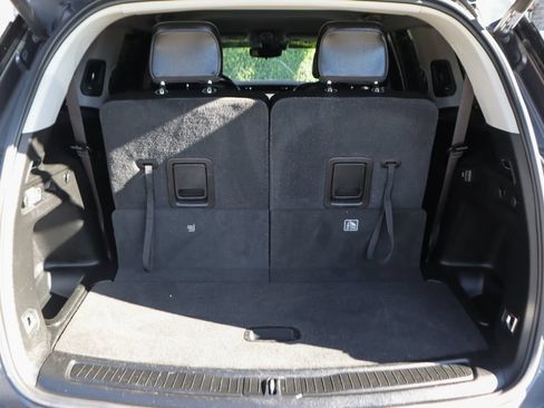 Used 2023 Jeep Grand Cherokee L Limited AWD/4WD image 8