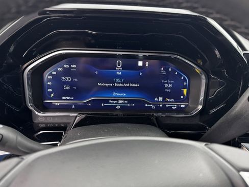 Used 2023 Chevrolet Silverado 1500 LT image 15