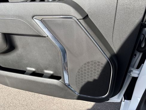 Used 2025 GMC Sierra 1500 Elevation image 24